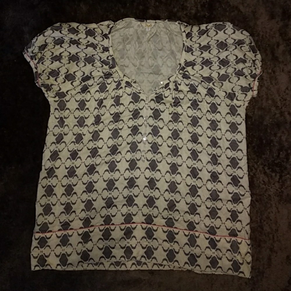 Layla blouse, small, but seems more like a medium.